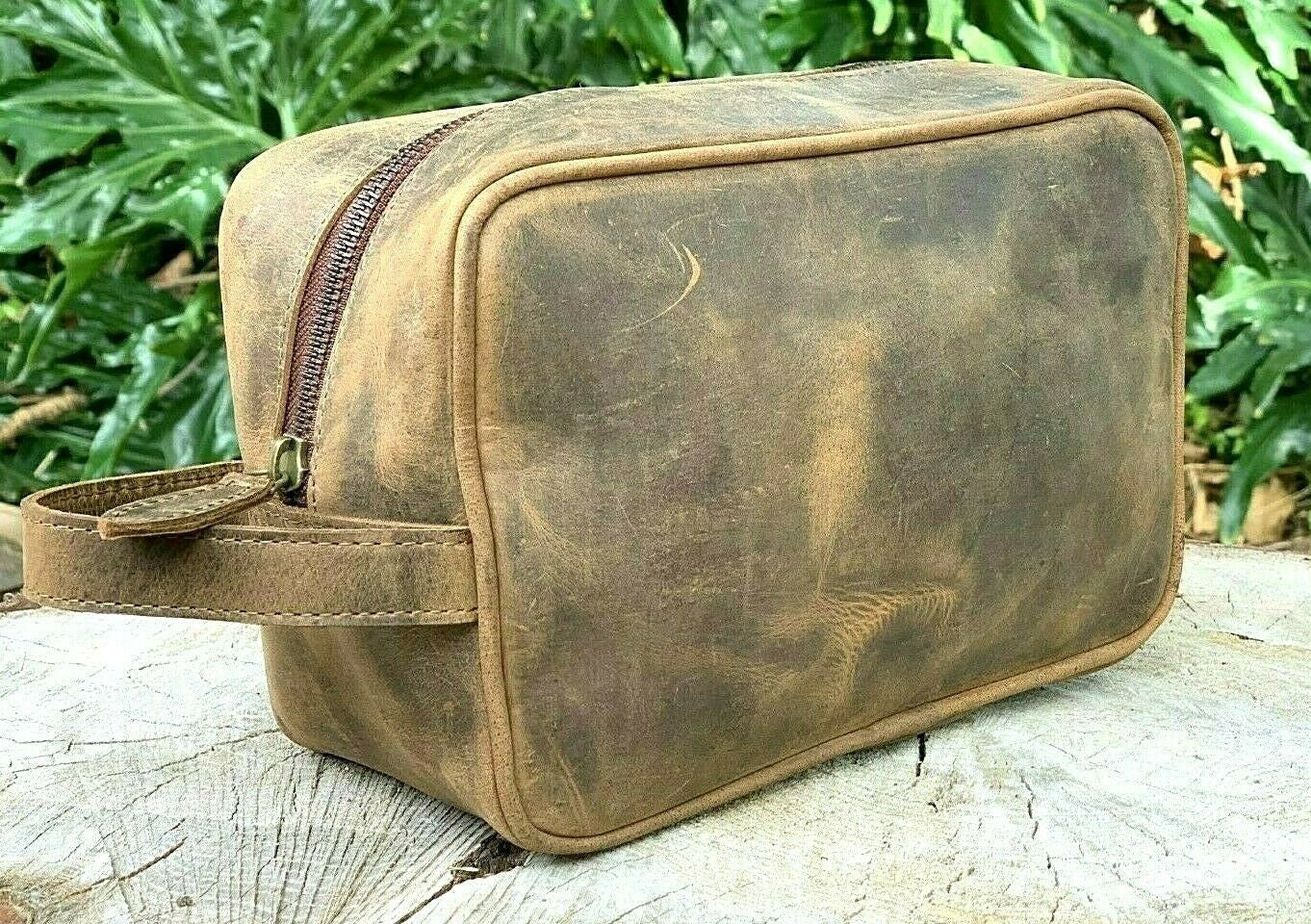 Genuine Cowhide Leather Toiletry Bag, Fathers Day Gift for Him, Personalized Leather Dopp Kit, Customized Groomsmen Gift Toiletry Bag
