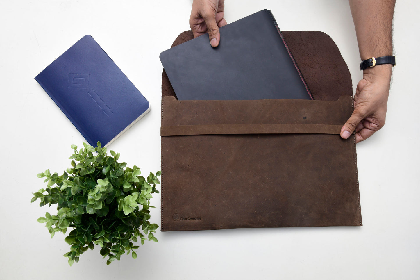 Handmade Genuine Leather macbook sleeve case for 12 13 15 inch macbook / vintage distressed leather macbook air 13 15 inch sleeve case