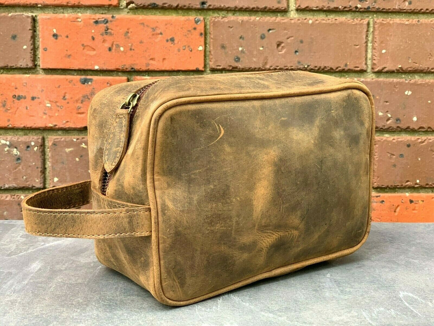 Genuine Cowhide Leather Toiletry Bag, Fathers Day Gift for Him, Personalized Leather Dopp Kit, Customized Groomsmen Gift Toiletry Bag