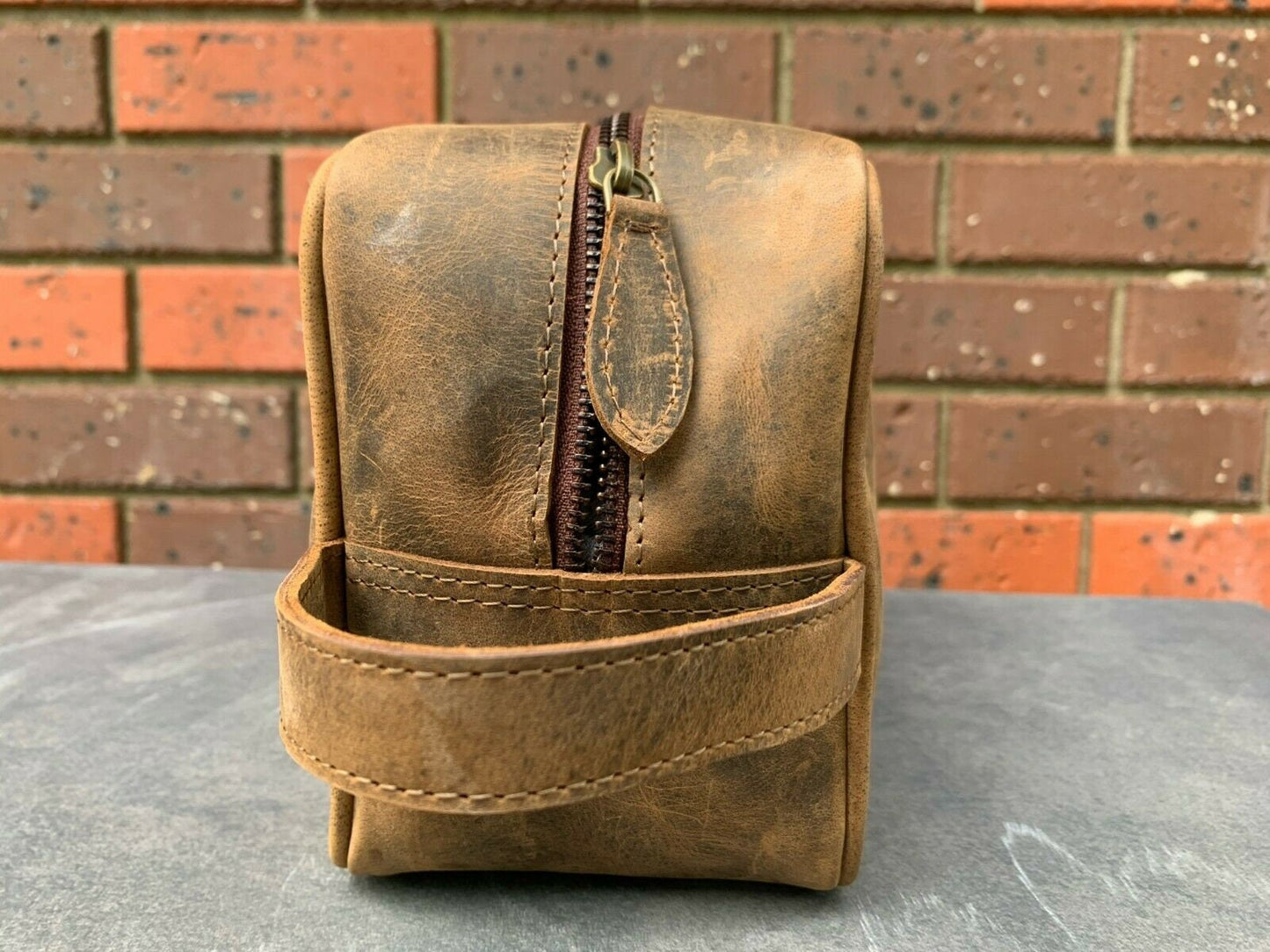 Genuine Cowhide Leather Toiletry Bag, Fathers Day Gift for Him, Personalized Leather Dopp Kit, Customized Groomsmen Gift Toiletry Bag