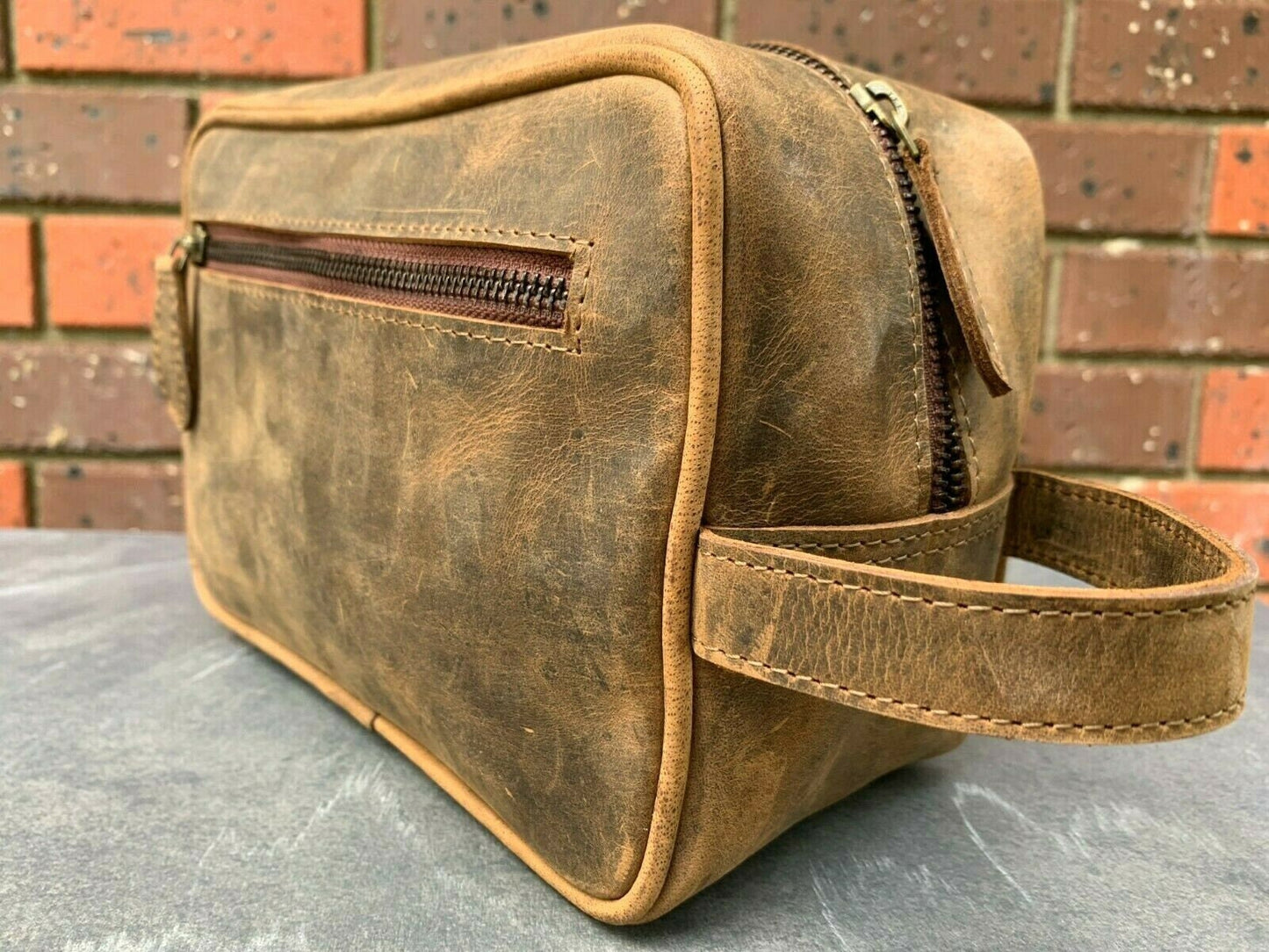 Genuine Cowhide Leather Toiletry Bag, Fathers Day Gift for Him, Personalized Leather Dopp Kit, Customized Groomsmen Gift Toiletry Bag