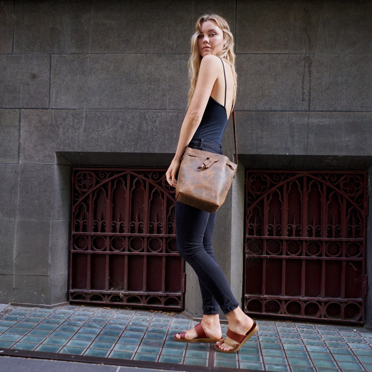 Genuine Tan Leather Crossbody Bag Small Leather Purse Minimalist Bag Modern Leather Wristlet Clutch Bag Crossbody Leather Tote Gift Bag