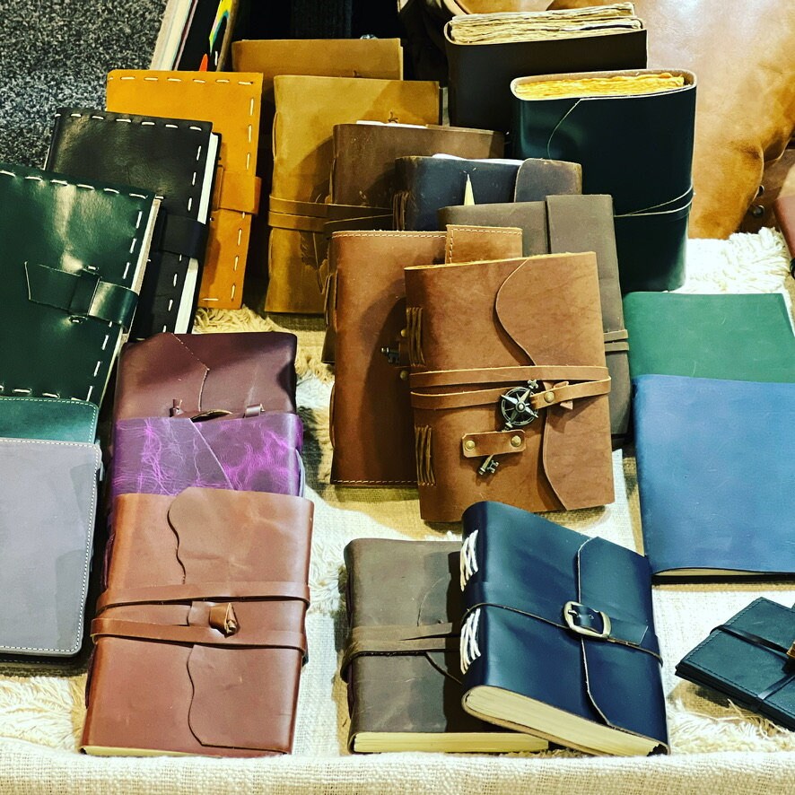 Set of 4* A5 Leather Journals Notebook Sketch Book Travel Holiday Journal Gift for Her Him Christmas Fathers Mothers Day